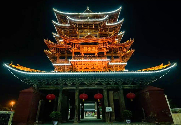 "中华第一木楼"飞云楼