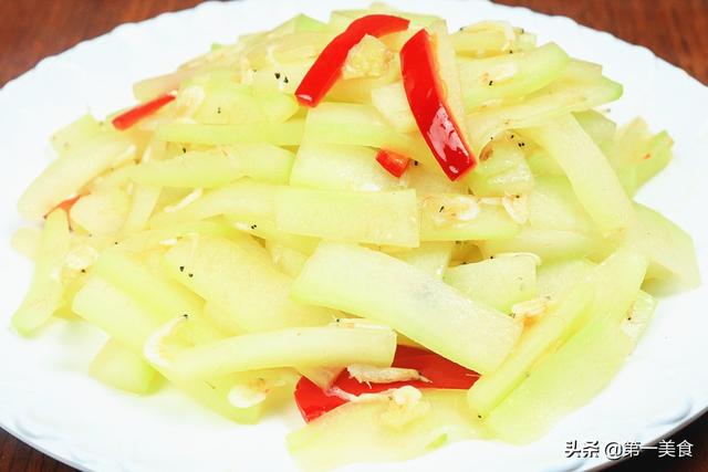 夏天,多吃这道"去火菜",比黄瓜脆,比萝卜甜,一斤才卖2块钱