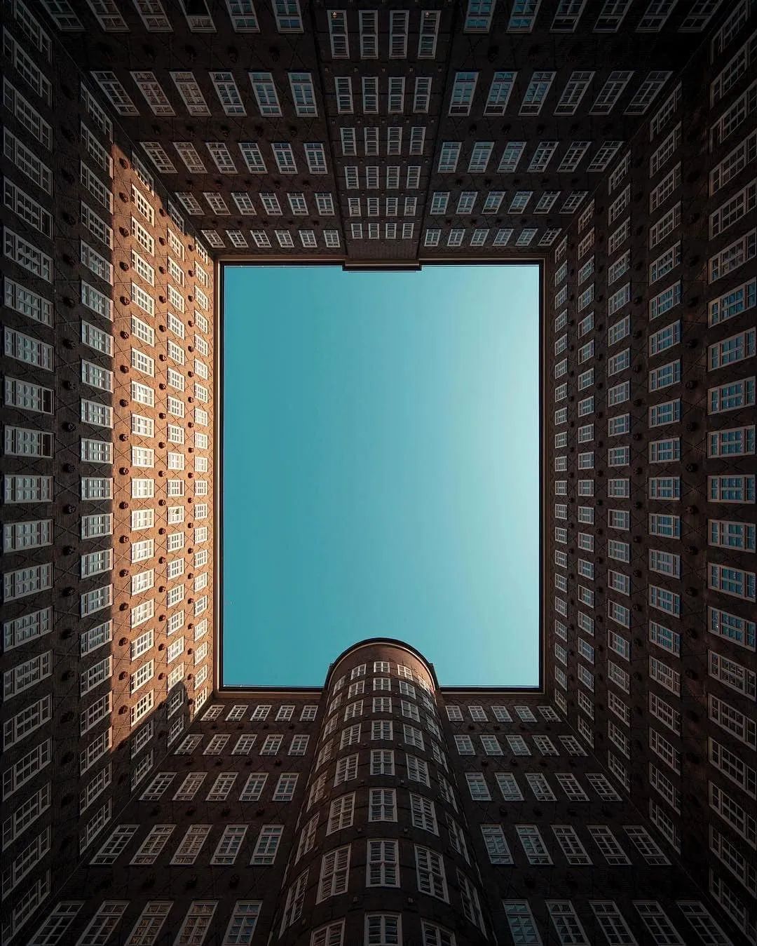 在自己的城市旅行,怎么拍出高级感?