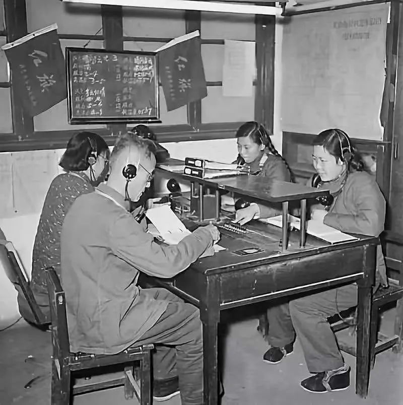 后浪们不知的公用电话亭拆除了谁还会记得那个年代