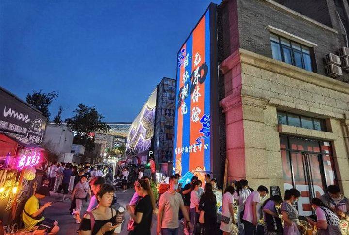 越变越时尚,越夜越美丽,小南湖夜市搬家啦!