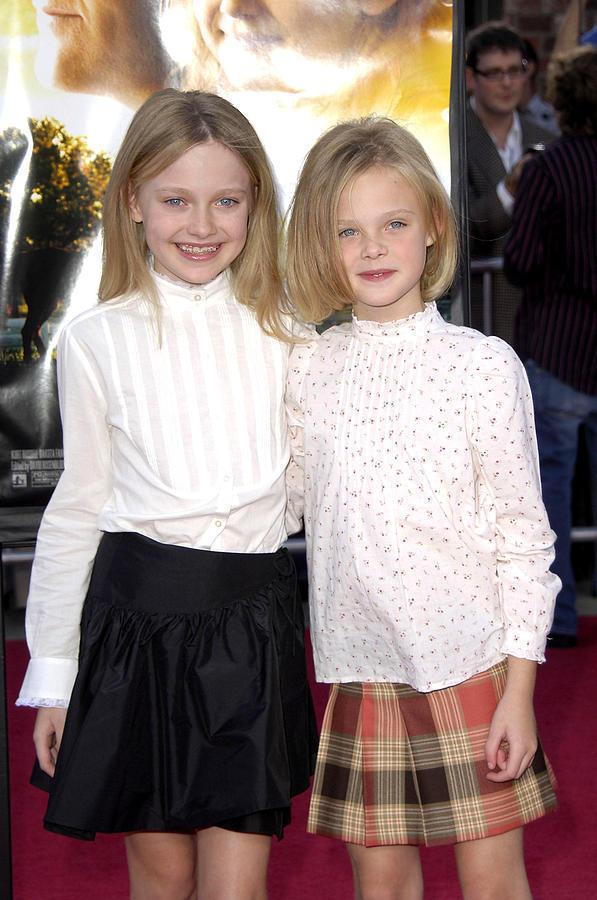 范宁姐妹为好友庆生清凉出街成焦点俄女皇变身鹅黄小仙女