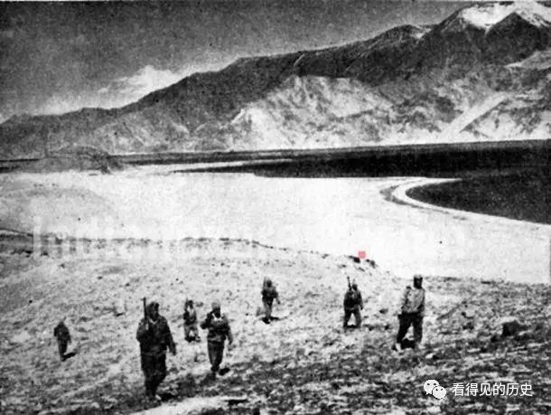 难得一见的老照片 1962年中印边境冲突中的印度士 …