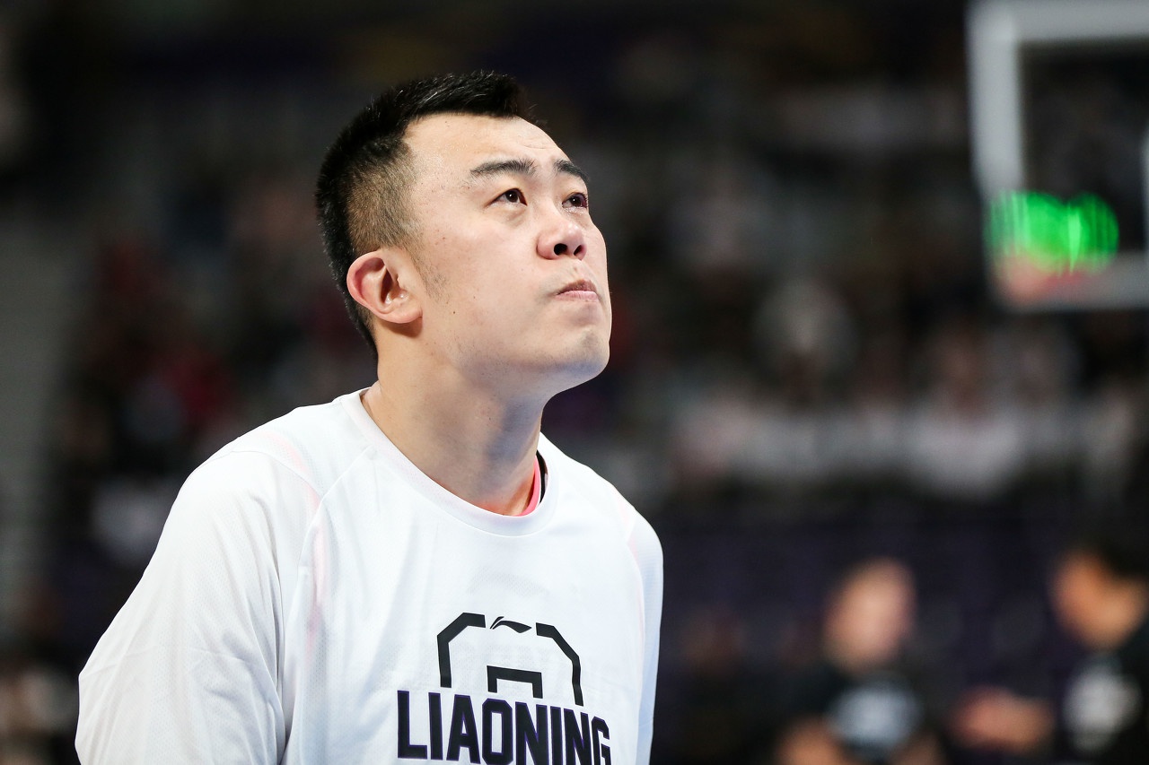 今日图集:辽宁男篮中锋韩德君