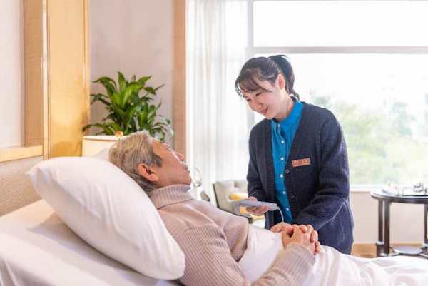 的高端护理型医疗机构——绿地香港莫朗福克斯公馆照护体系日前再升级