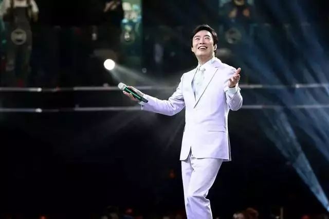 退圈224天65岁费玉清再度爆红我一生未婚却也曾心有良人