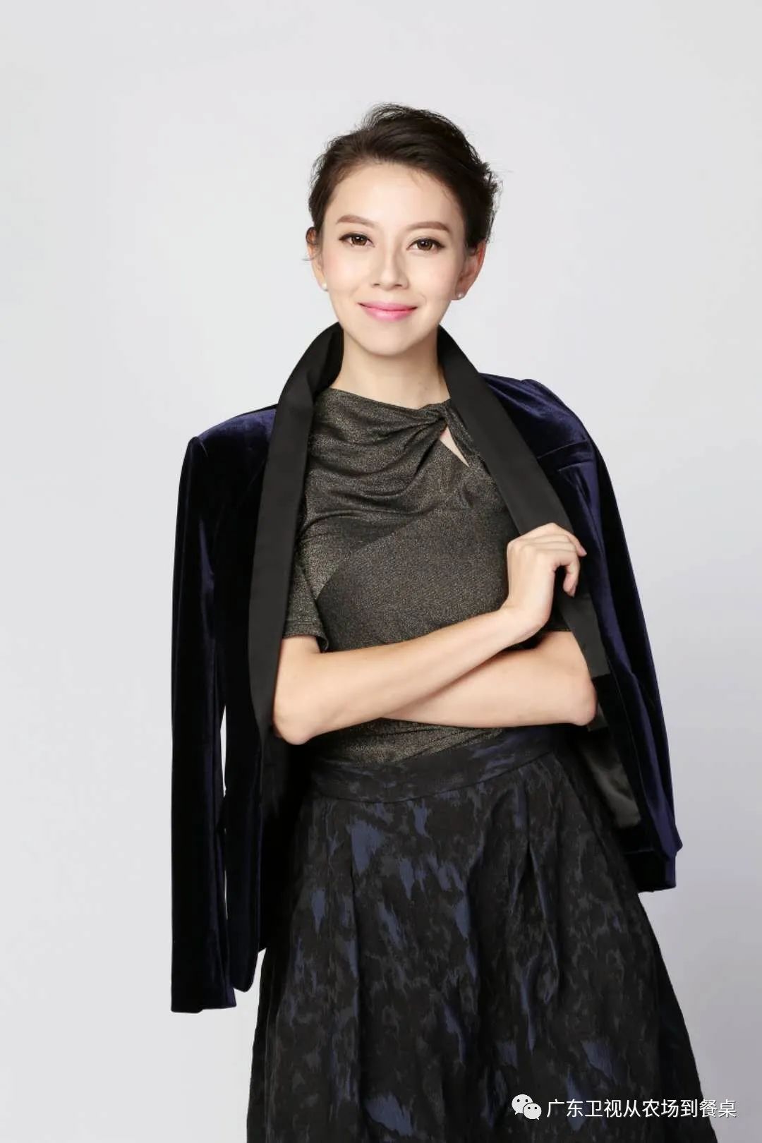 广东广播电视台主持人:央金 敬请关注广东卫视《从农场到餐桌》 一起