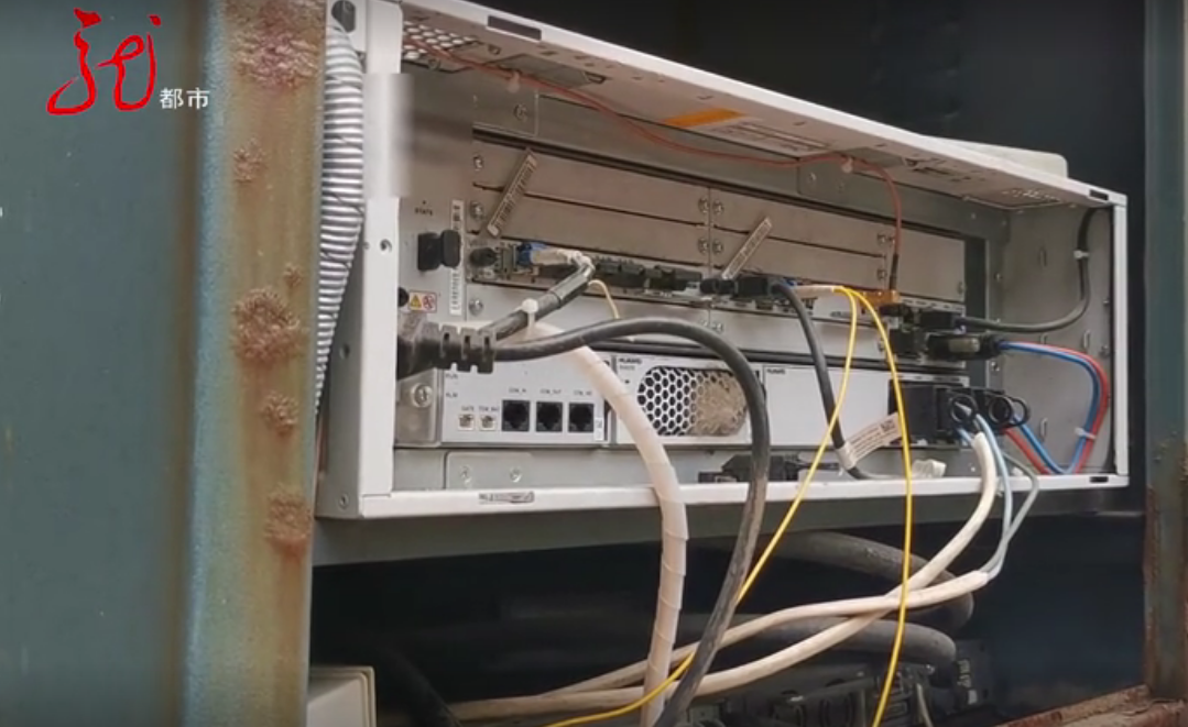 电表数刷刷涨!自家电闸连着三个铁箱子!这笔电费该谁交?