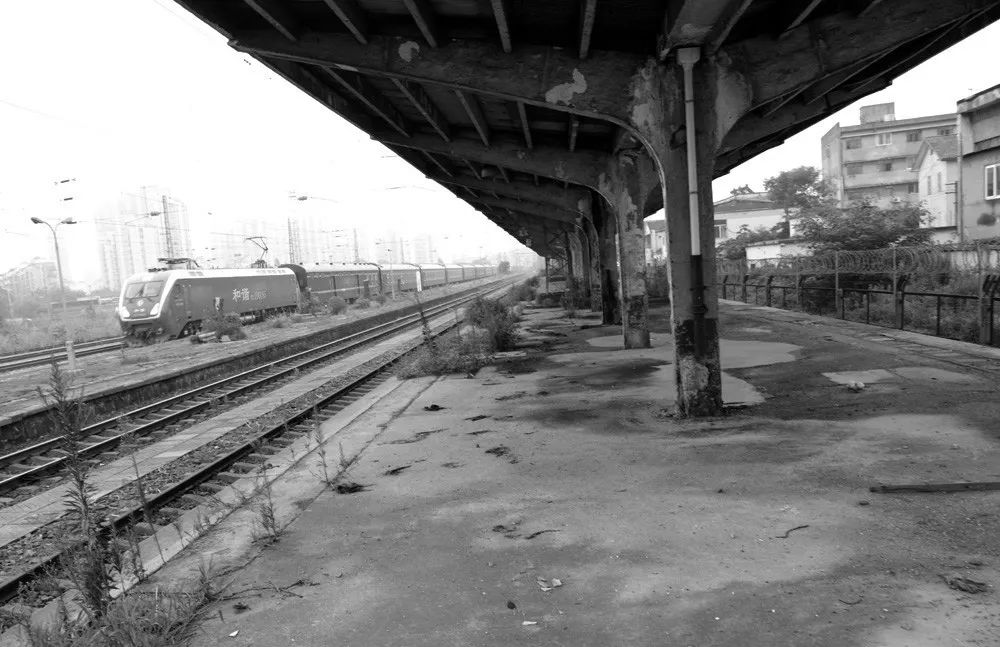 图为萧山火车站