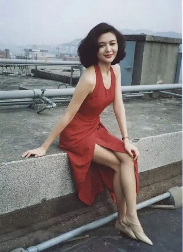 香港四大尤物现状关之琳离婚张敏叶玉卿赔钱利智幸福