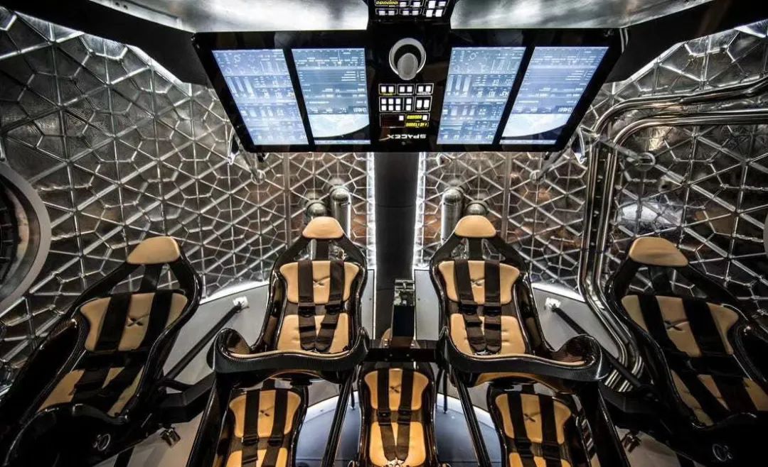 spacex载人飞船成功发射有生之年我可以去太空玩了