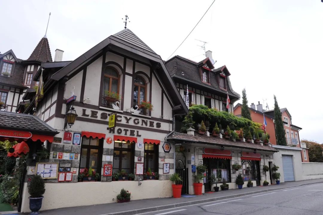 带八旬老人瑞士游（1）日内瓦湖边的精致小旅馆