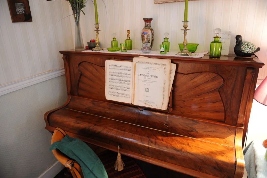 带八旬老人瑞士游（1）日内瓦湖边的精致小旅馆