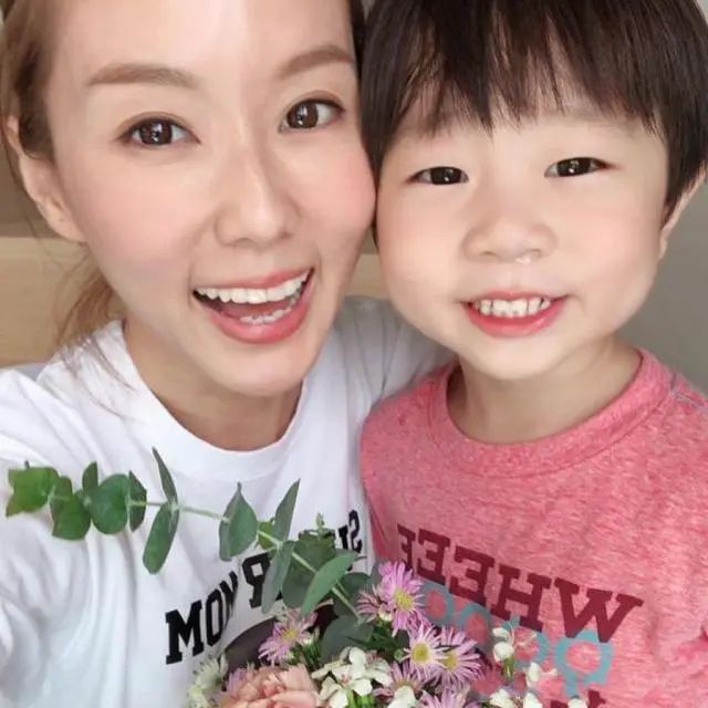 林湘萍觉得自己依然热爱演戏,在好友梁静茹和老公田恩沛的支持鼓励下