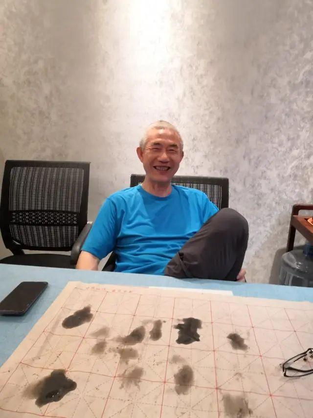 “那会我有30套房，一买就是一单元！”男子巨亏后来杭开民宿：每天败掉一辆大奔，我才明白……