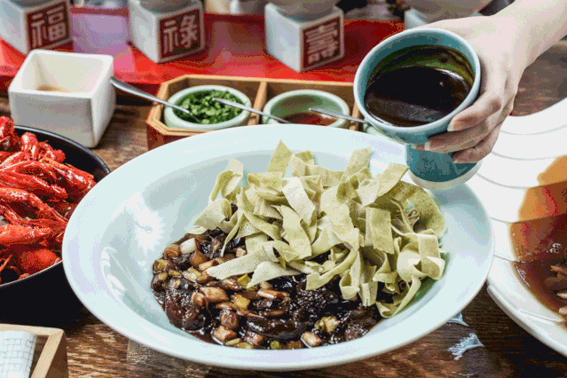 天津太牛了五大道小洋楼里我找到了100年前的民国私房菜