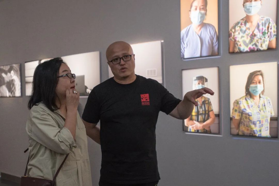 「face2020」中国展策展人罗大卫与连州国际摄影年展总监段煜婷