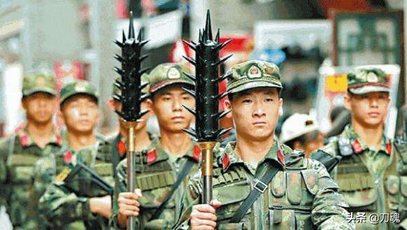 狼牙棒被称为黑科技对峙中格斗优势明显专家冷兵器更实用