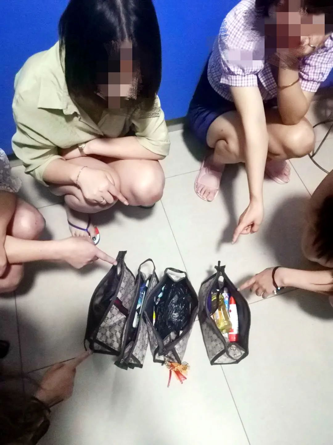 西昌一足疗店竟是涉黄窝点,9人当场被抓