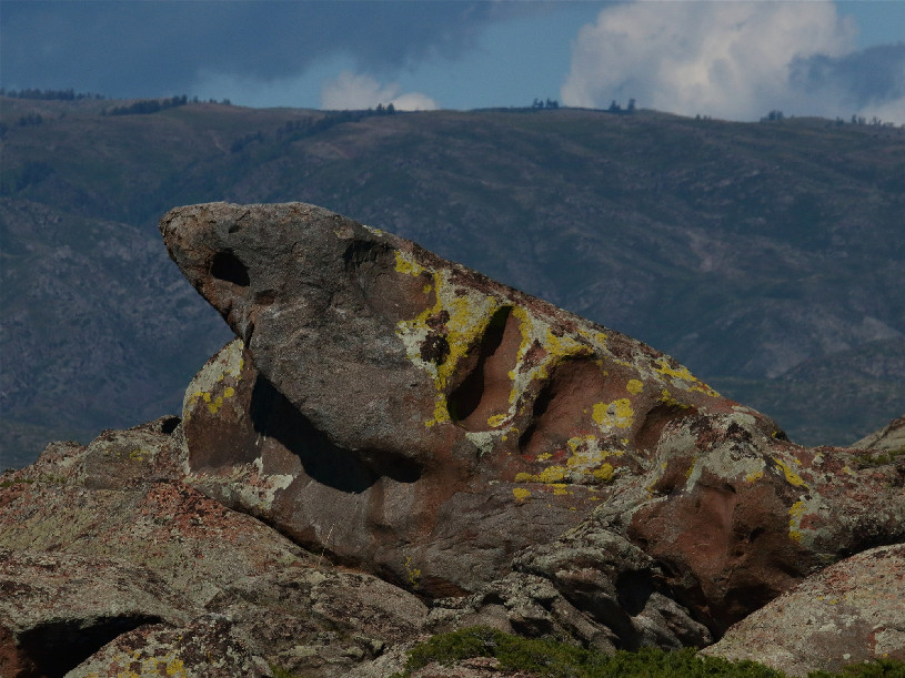 怪石嶙峋欢迎来到奇石城堡