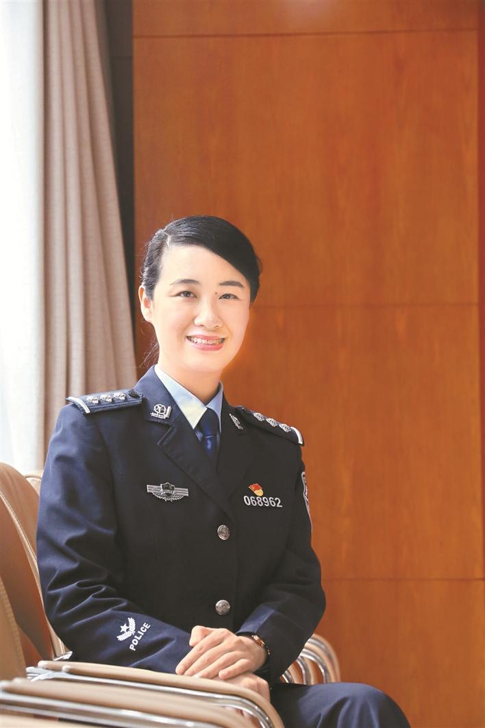 面点王特约深晚悦读女郎|面点|王菁菁|谷类_新浪新闻