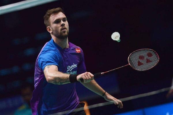 羽毛球协会昨天发布的消息,曾排名世界第二的丹麦队男单老将约根森将