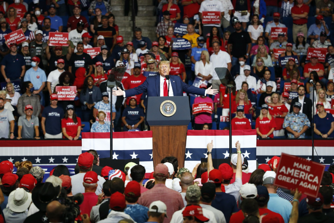 ▲特朗普在俄克拉荷马州塔尔萨举办的室内竞选集会。（AP）