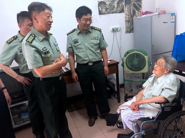 情满苏城庆端午迎七一军民情深念党恩