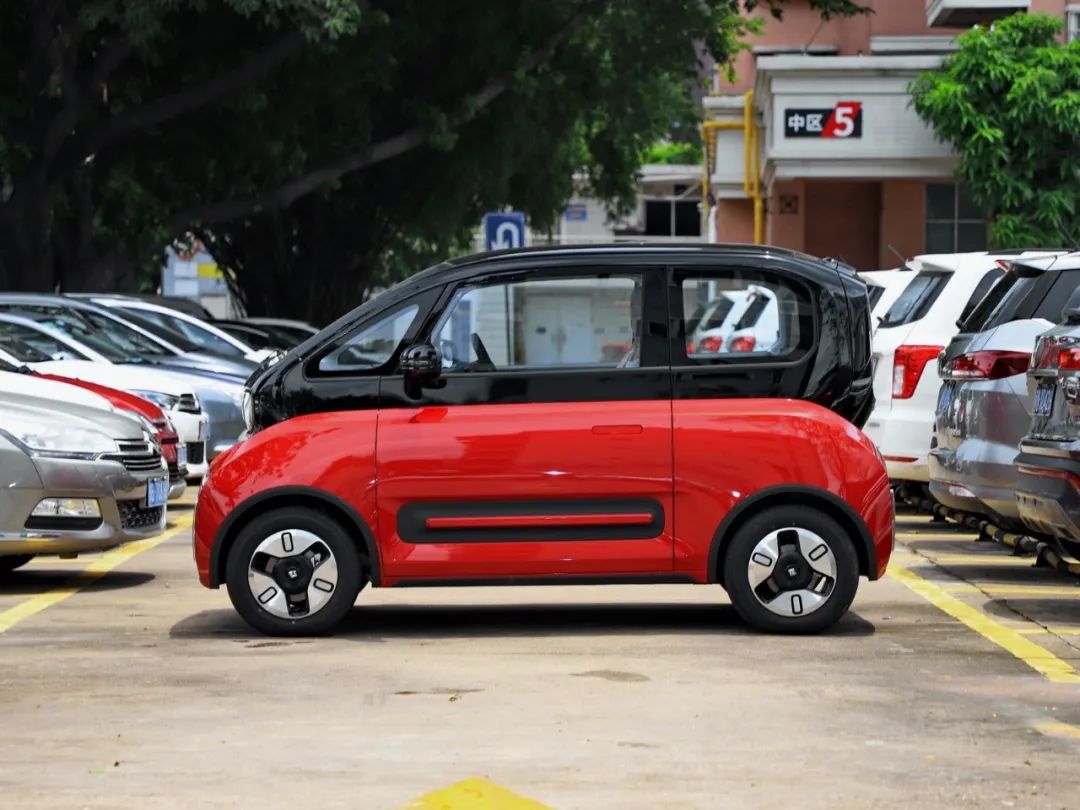 极灵活,不愁停车位!最潮的双门四座小车开卖,6.48万起