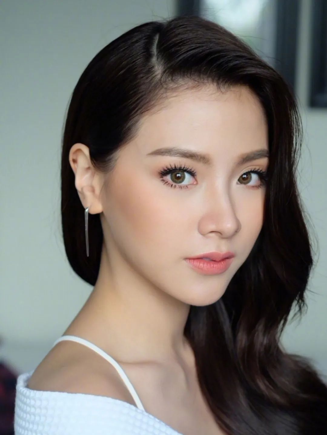 泰国女生的妆容简直是易容术底子越差效果越好