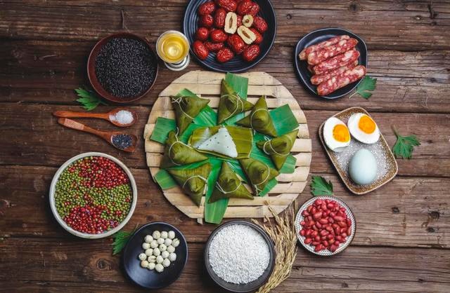 百岁老人吃粽子误吞枣核，东方医院医生2分钟完成取出手术！休闲区蓝鸢梦想 - Www.slyday.coM