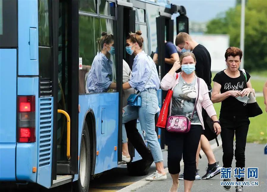 汉斯·克吕热表示,在亚美尼亚,瑞典,摩尔多瓦及北马其顿等11个地方