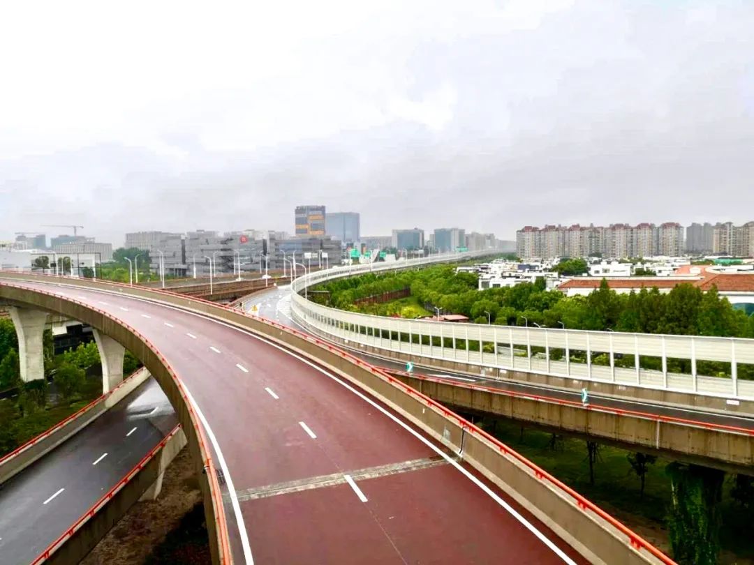 注意龙东大道改建工程有新进展内环至中环段高架主线完工