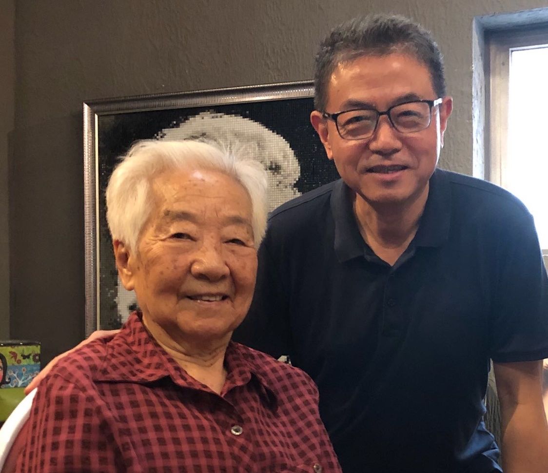 侯克明:于蓝老师是一面旗帜,96岁仍出席儿童电影活动