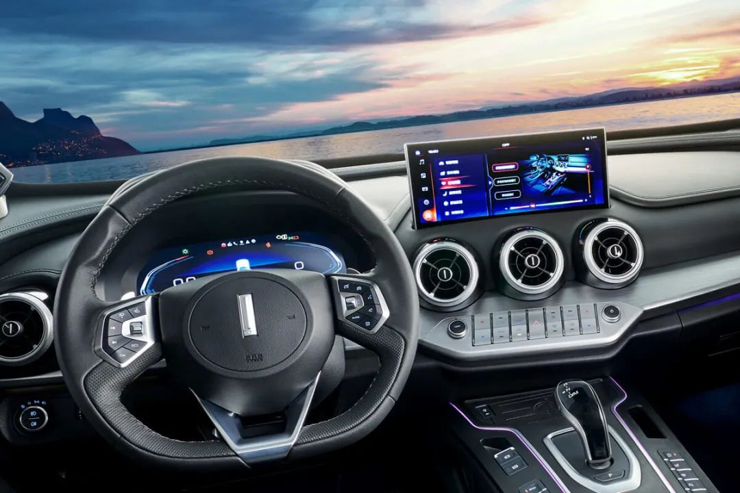 国产内饰哪家强？这几款当仁不让！