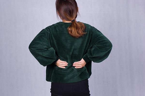 女性后腰两个凹点是什么,为何只有少数人有?|腰窝|后腰|身材_新浪新闻