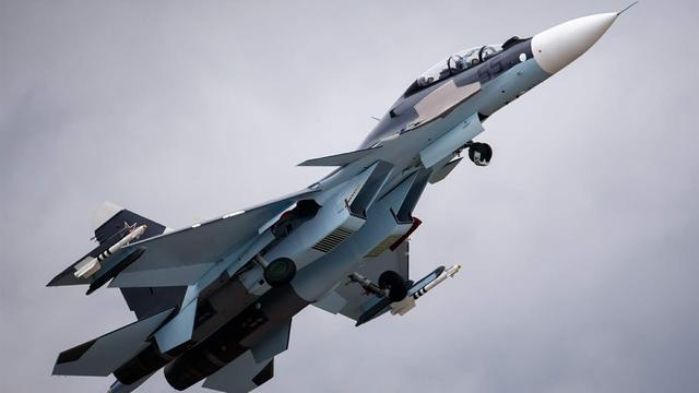 美军f35已上舰,中国五代舰载机何时问世?歼31或不是唯一选择