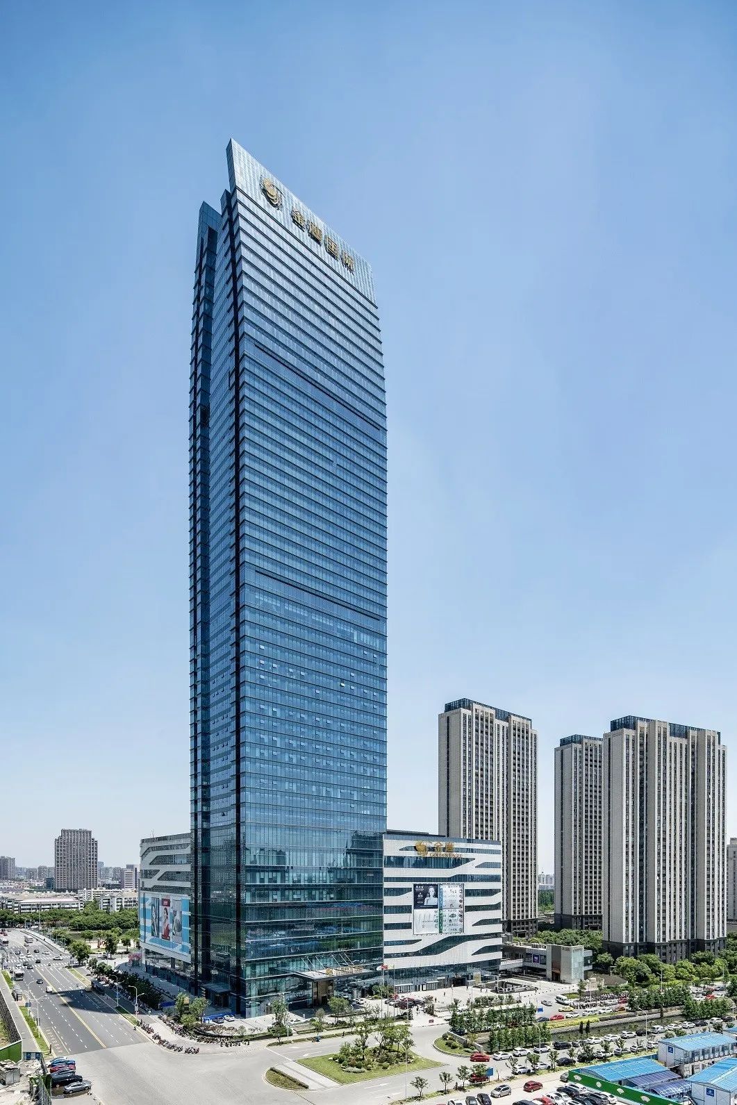 499/2晚--端午不加价!252米高空地标酒店,客房近50㎡傲视全昆山!