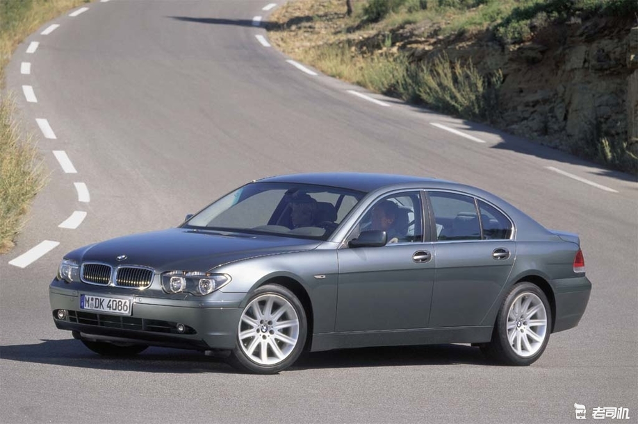 人为纵火宝马760li 北京一车主骗保49万元被查