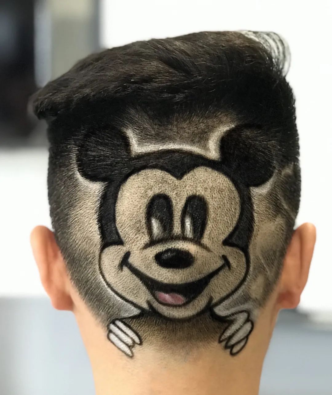 这里是2020年第二期"渐变 油头 雕刻"男发课程