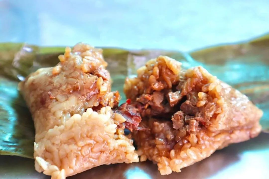 芋头粽 | 老生 摄还有一种叫圆粿的北乡汤团,寓意着一家人团团圆圆