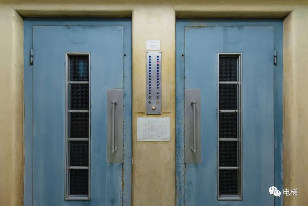 香港首部电梯安装于1888年
