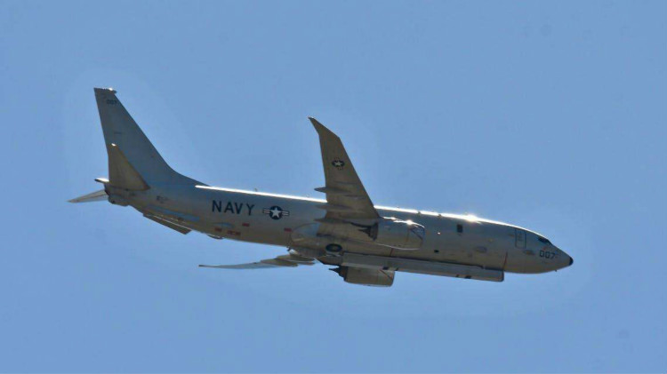 解放军与美军战机同现台海 "倚美谋独"必成炮灰|美军|台湾|美国_新浪