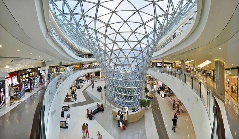 目前包括:海口美兰机场免税店,海口日月广场免税店,琼海博鳌免税店