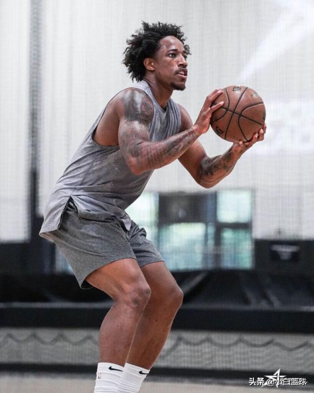 库兹马没有只撩妹!曼巴体育学院晒他训练图,恋爱与备战两不误?