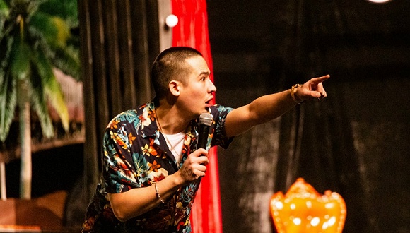 "脱口秀大王"卡姆涉毒被捕 艺人管理成笑果文化软肋