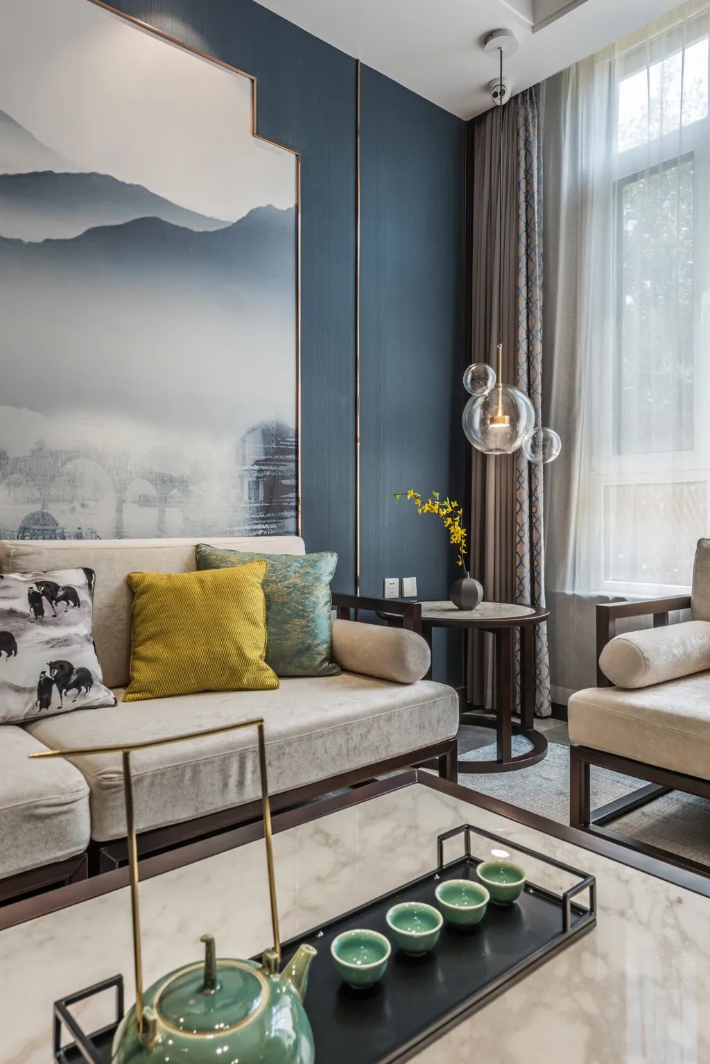 现代优雅的别墅,装成新中式风格,静谧舒适,雅致禅意的生活