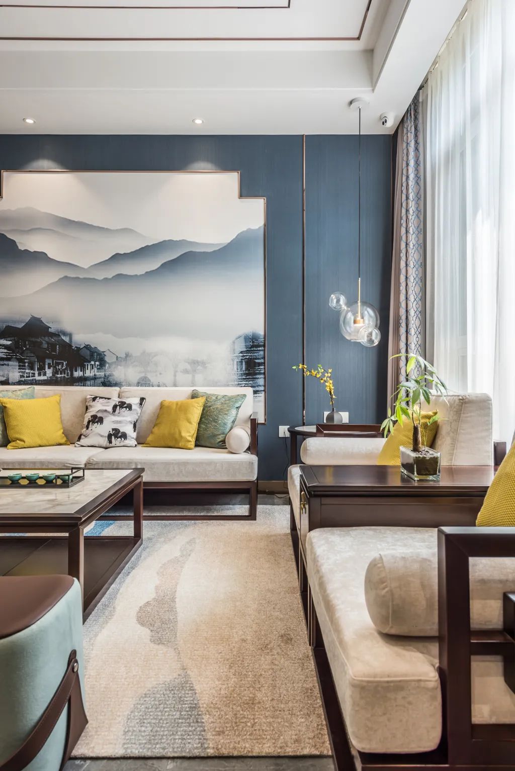 现代优雅的别墅,装成新中式风格,静谧舒适,雅致禅意的生活