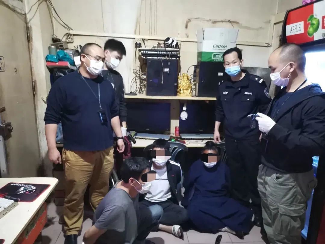 警察抓小偷,没想到"警匪剧"现场变成"连续剧"