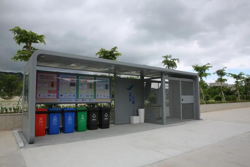 大鹏办事处15个高标准垃圾分类投放点投入使用它们在
